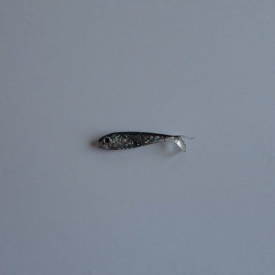 Buster Shad Silverglitter/Svart Rygg 5 cm