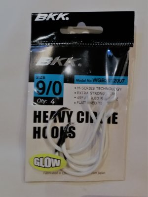 BKK Heavy Circle - Glow 9/0 qty 4